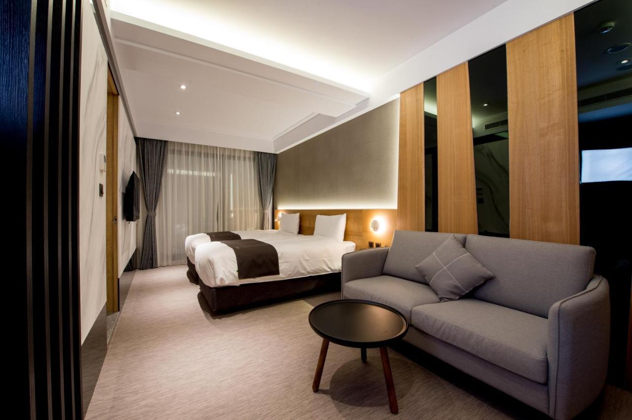 He-Jia Hotel Miaoli Ngoại thất bức ảnh